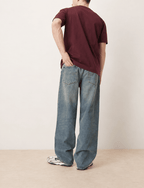 Loose Fit Wide-Leg Jeans